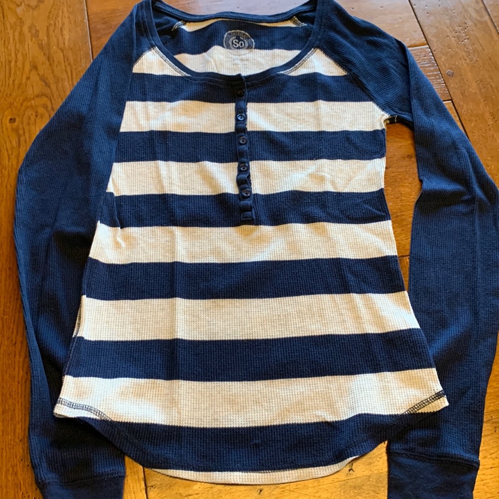 Striped SO Henley waffle knit shirt M